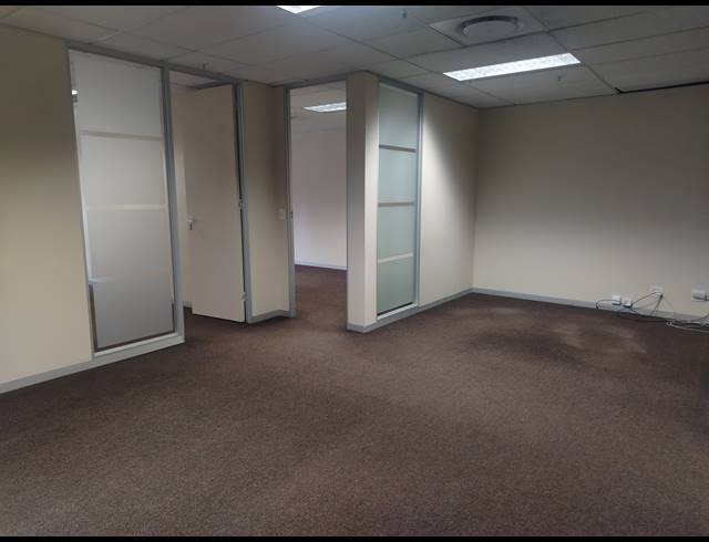 154M² BUILDING TO LET IN CAPE TOWN CITY CENTRE